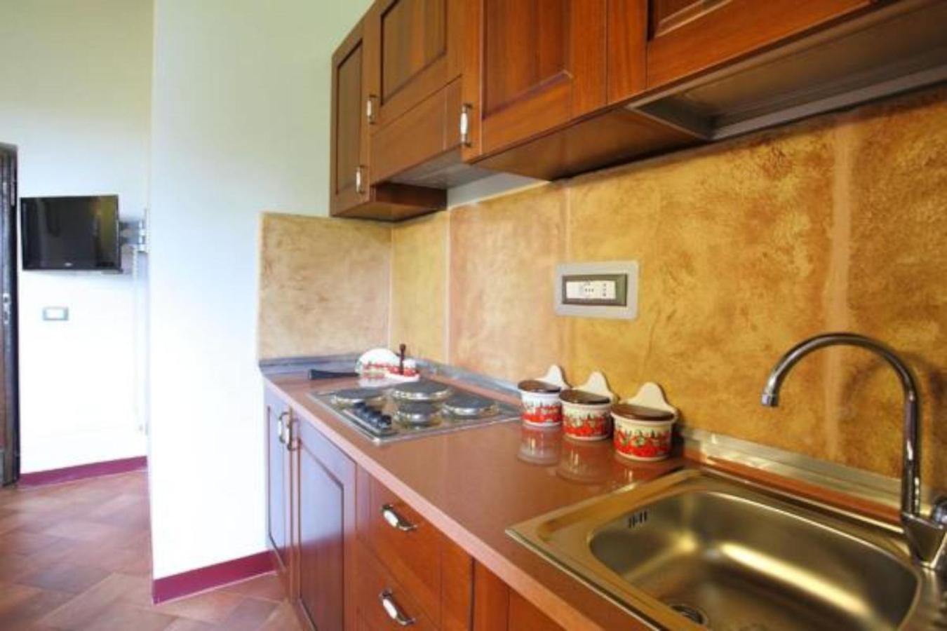 Antico Borgo La Commenda Aparthotel Montefiascone Exterior foto