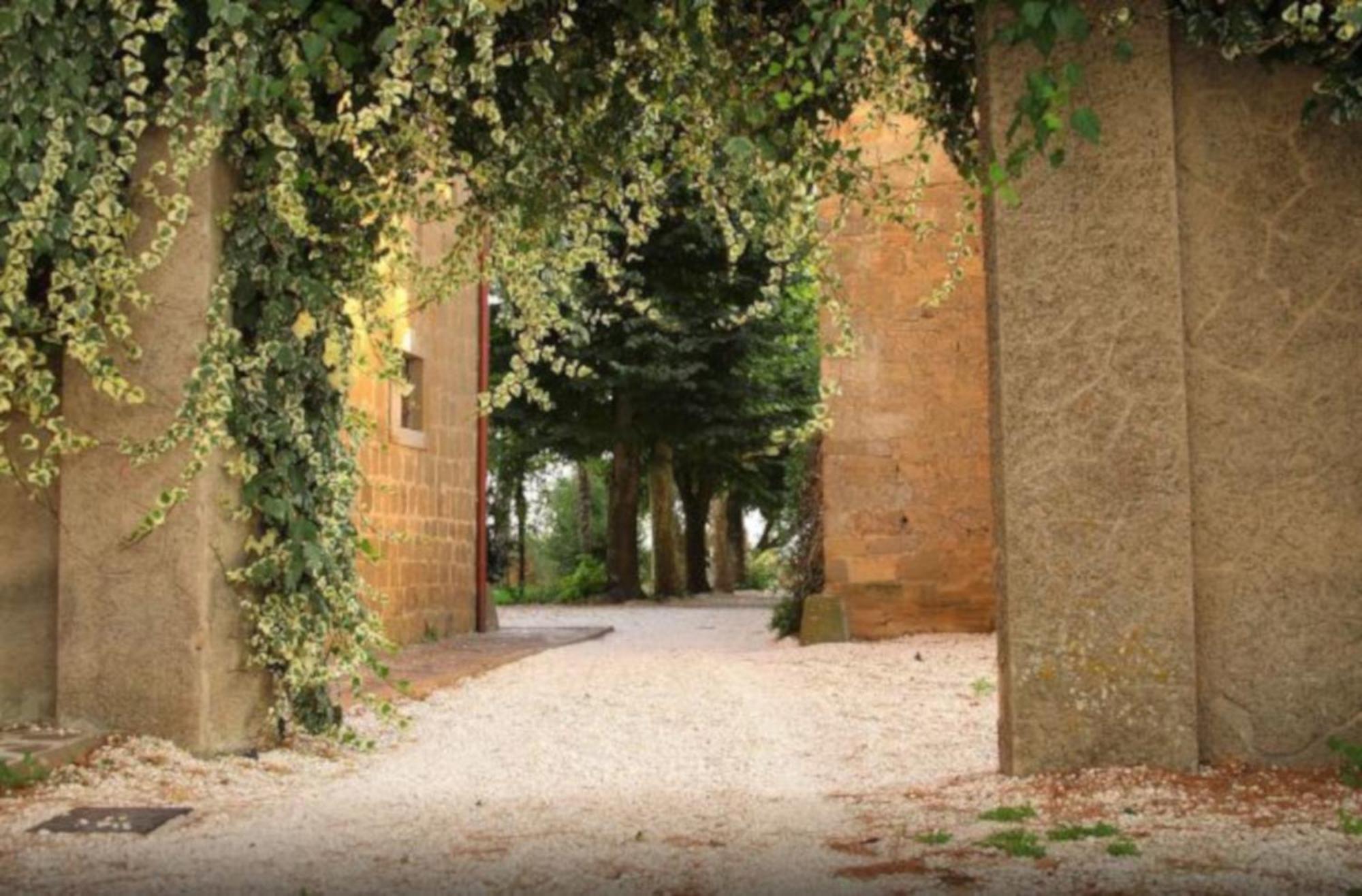 Antico Borgo La Commenda Aparthotel Montefiascone Exterior foto