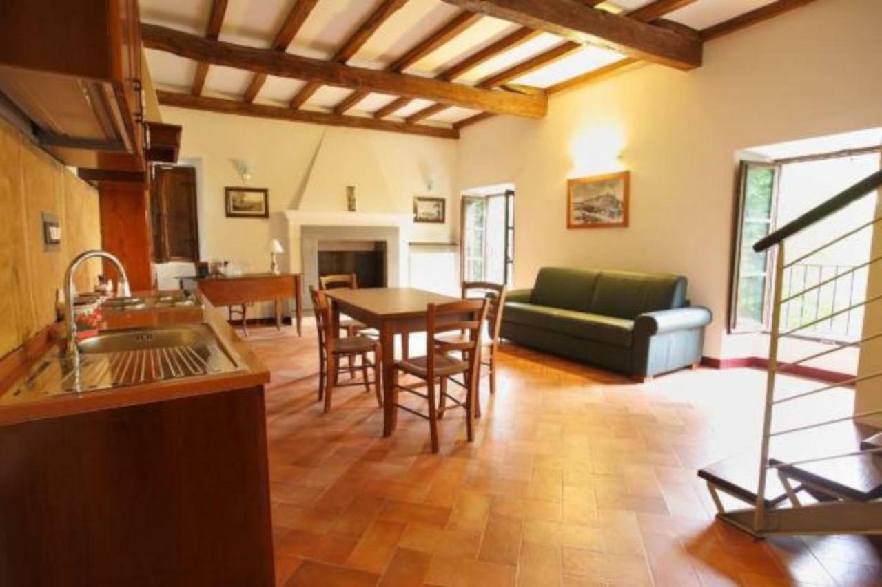 Antico Borgo La Commenda Aparthotel Montefiascone Exterior foto
