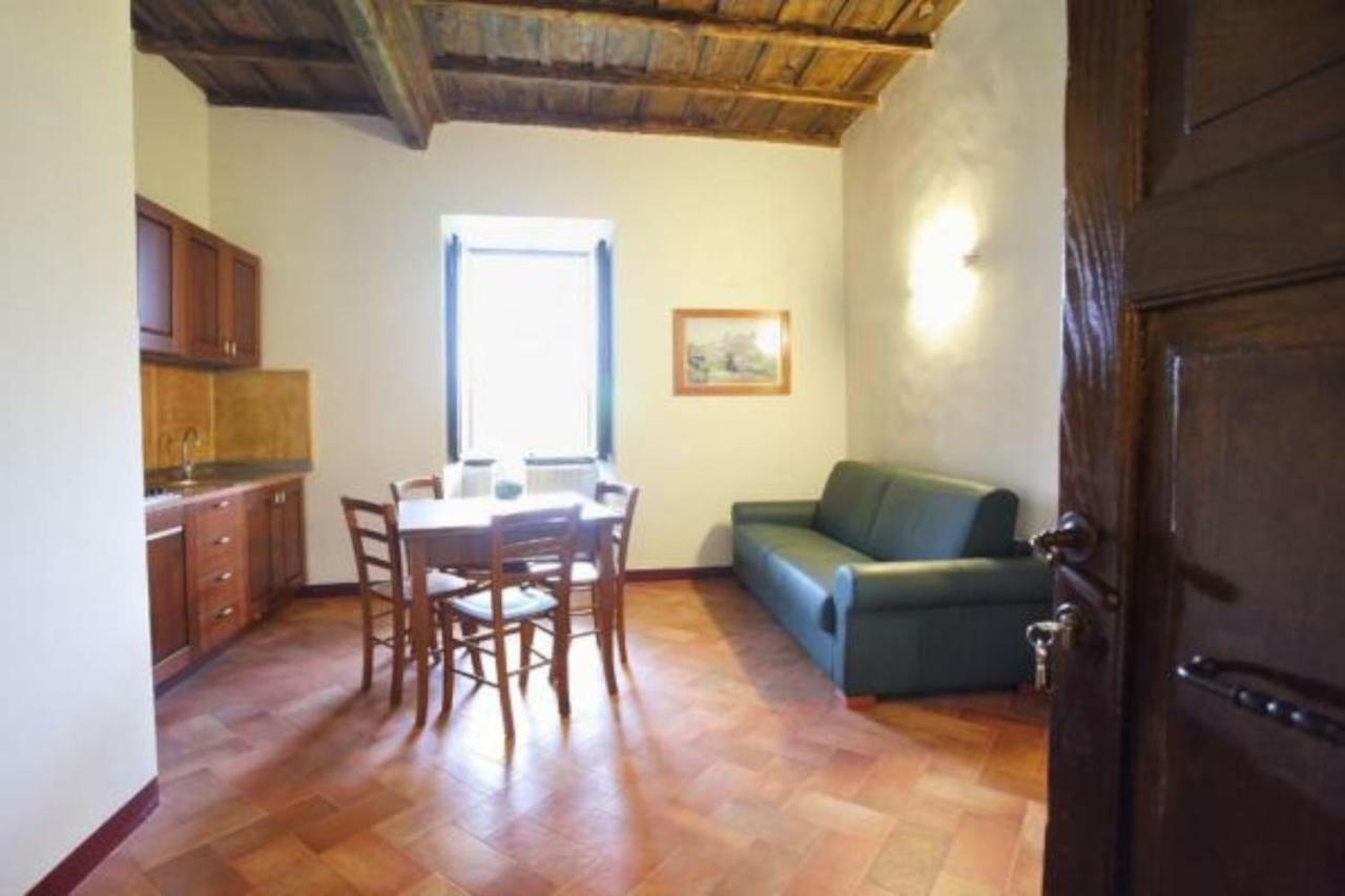 Antico Borgo La Commenda Aparthotel Montefiascone Exterior foto